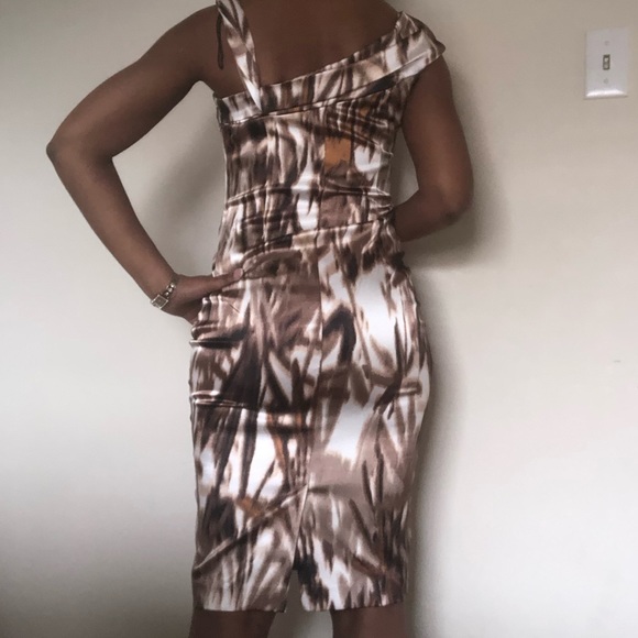 Dress - Picture 5 of 5